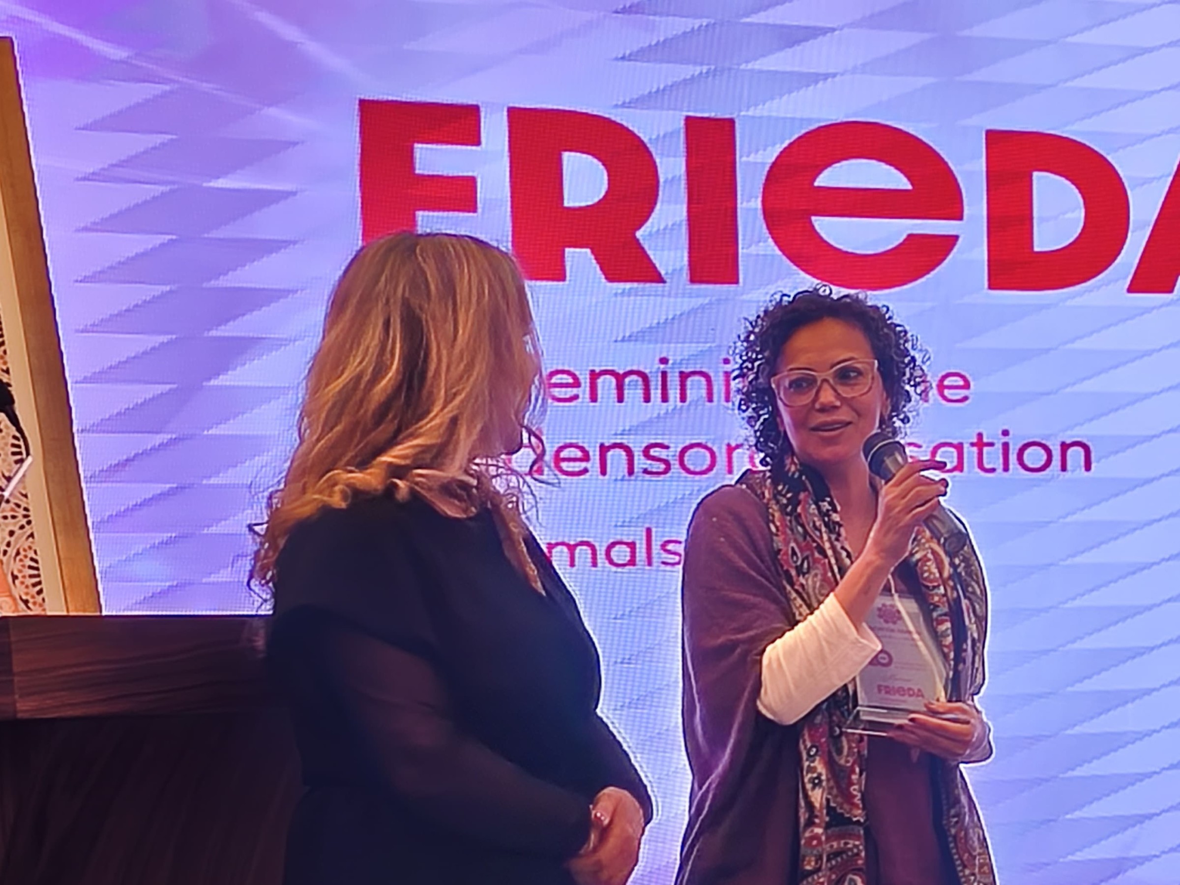 Die Frieda-Lokalkoordinatorin Dounia Benslimane am Jubiläumsfest der Foundation Ababou. Bild: zvg.der