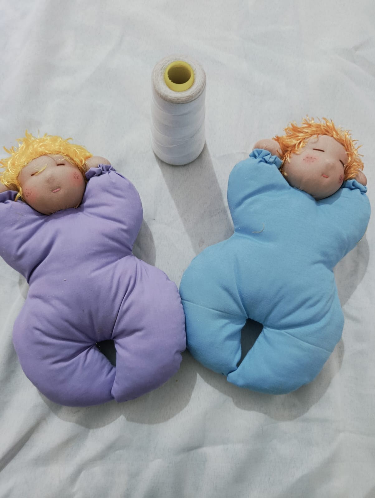 Die Puppen werden unter anderem aus Stoffresten hergestellt.Bild: Zeina Kooperative